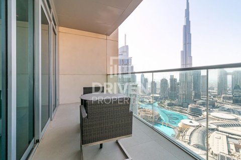 Apartamento para arrendamento em Downtown Dubai (Downtown Burj Dubai), Dubai, EAU 2 quartos, 135 m2 № 655016 - foto 2