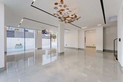 Vilă de vânzare în Jumeirah Park, Dubai, EAU 5 dormitoare, 481 mp.  №696170 - poză 4