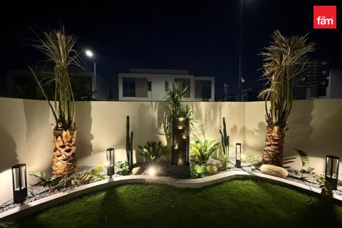 Villa til salgs i Dubai, Emiratene 3 soverom, 214.1 kvm Nr. 669875 - Foto 9