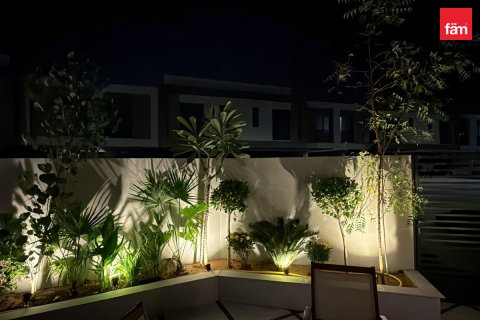 Villa til salgs i Dubai, Emiratene 3 soverom, 214.1 kvm Nr. 669875 - Foto 10