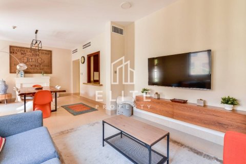 Lägenhet uthyres i Dubai, UAE 2 sovrum, 131 kvm Nr. 736455 - fotografi 2