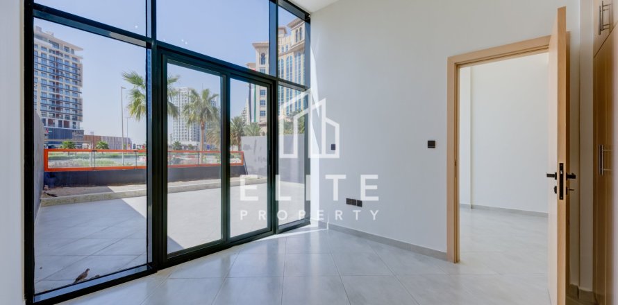 Apartmán v Al Jaddaf, Dubai, SAE 3 spálne, 192 m2 č. 736457