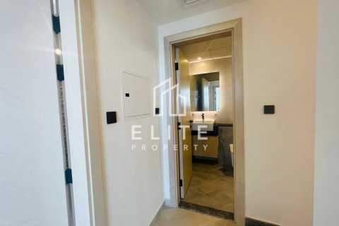 Apartmán v Al Jaddaf, Dubai, SAE 3 spálne, 139 m2 č. 736456 - Fotografia 12
