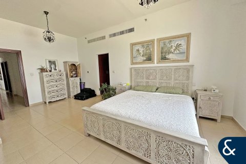 Apartment in Jumeirah Beach Residence, Dubai, UAE 3 bedrooms, 189 sq.m. № 688855 - photo 13