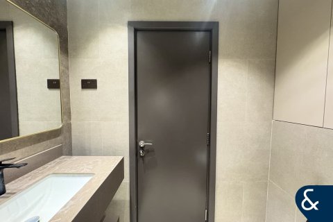 Apartment in Jumeirah Beach Residence, Dubai, UAE 2 bedrooms, 125 sq.m. № 688854 - photo 18