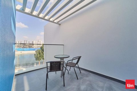 Rumah bandar di Dubai, UAE 3 bilik tidur, 144 meter persegi № 720467 - foto 18