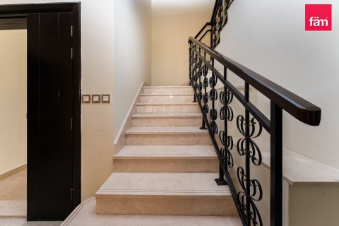 Villetta a schiera in affitto a Dubai, EAU 4 camere da letto, 353 mq. № 635740 - foto 19