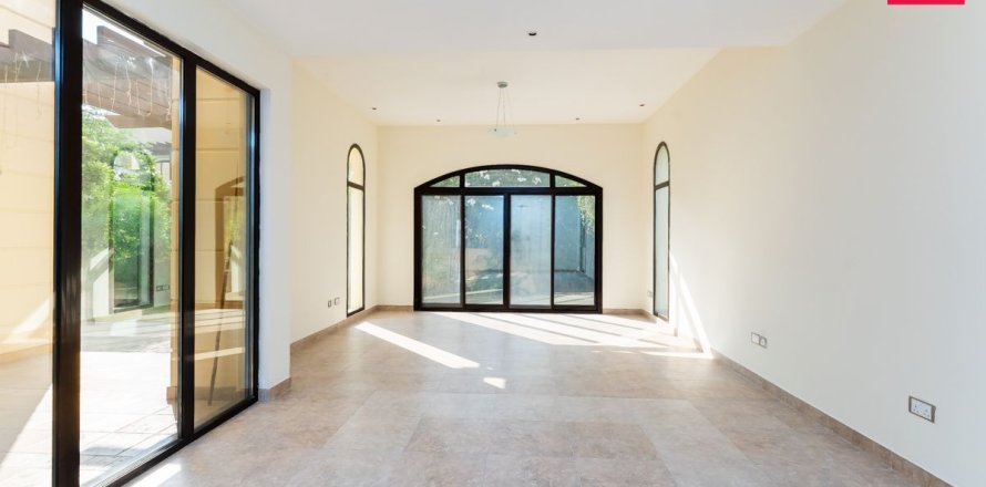 Таунхаус в Дубай, ОАЭ 4 спальни, 353м2 № 635740