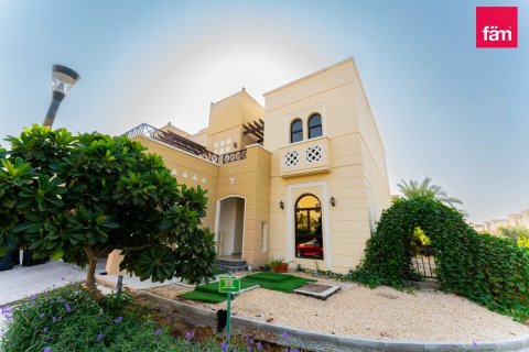 Villetta a schiera in affitto a Dubai, EAU 4 camere da letto, 353 mq. № 635740 - foto 11