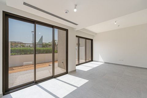 Villa en venta en Dubai Land, Dubai, EAU 4 dormitorios, 236 m2 № 678034 - foto 2