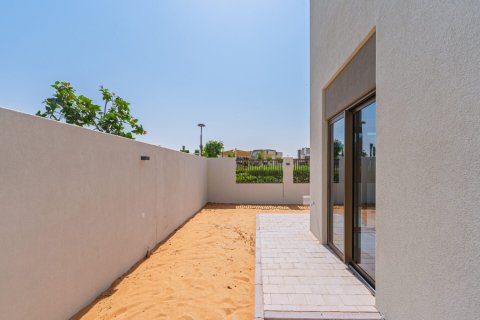Villa en venta en Dubai Land, Dubai, EAU 4 dormitorios, 236 m2 № 678034 - foto 22