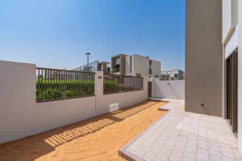 Villa en venta en Dubai Land, Dubai, EAU 4 dormitorios, 236 m2 № 678034 - foto 20
