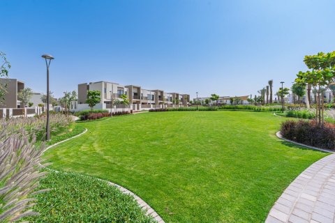 Villa en venta en Dubai Land, Dubai, EAU 4 dormitorios, 236 m2 № 678034 - foto 26