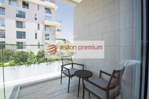 Apartment in Al Barari, Dubai, UAE 52.3 sq.m. № 630766 - photo 20