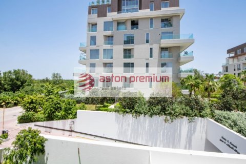Apartment in Al Barari, Dubai, UAE 52.3 sq.m. № 630766 - photo 29