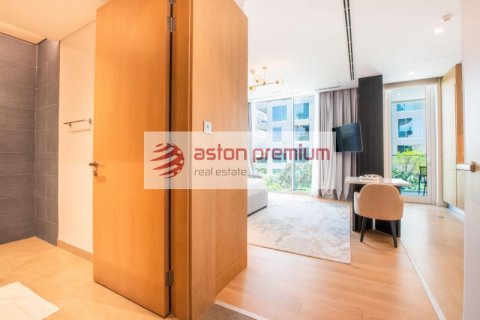 Apartment in Al Barari, Dubai, UAE 52.3 sq.m. № 630766 - photo 11