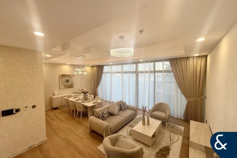 خانه شهری در Al Furjan، Dubai ، امارات متحده عربی 4 خوابه ، 302 متر مربع.  شماره 666464