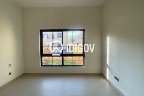 Villa en alquiler en Dubai, EAU 4 dormitorios, 468.51 m2 № 735807 - foto 14
