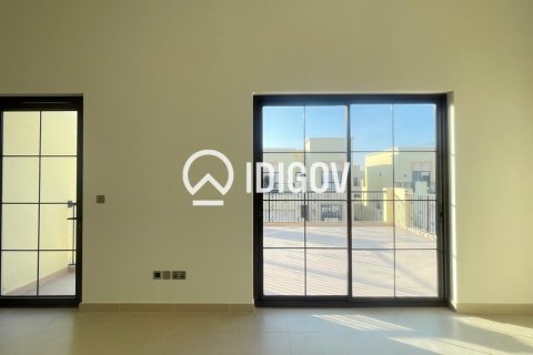 Villa en alquiler en Dubai, EAU 4 dormitorios, 468.51 m2 № 735807 - foto 3