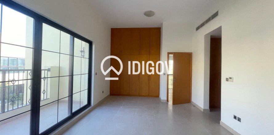 Villa en Dubai, EAU 4 dormitorios, 468.51 m² № 735807