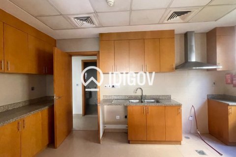 Villa en alquiler en Dubai, EAU 4 dormitorios, 468.51 m2 № 735807 - foto 13