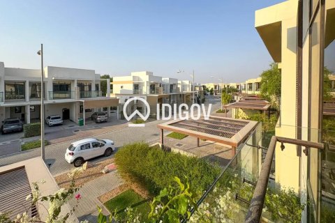 Townhouse în Dubai, EAU 3 dormitoare, 252.97 mp.  №735811