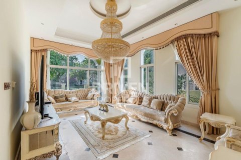 Villa uthyres i The Villa, Dubai, UAE 4 sovrum, 570.24 kvm Nr. 746412 - fotografi 2