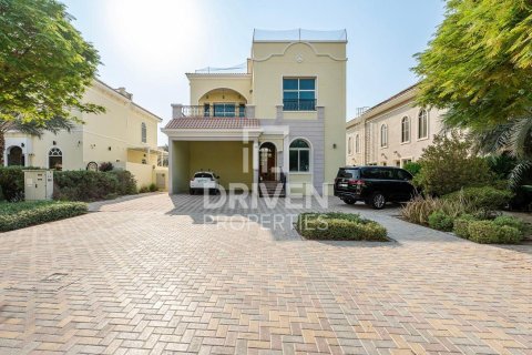 Villa uthyres i The Villa, Dubai, UAE 4 sovrum, 570.24 kvm Nr. 746412 - fotografi 12