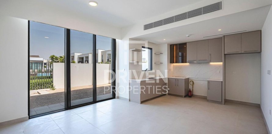 Таунхаус в Arabian Ranches 3, Дубай, ОАЕ 3 спальні, 144.84м2 № 746413