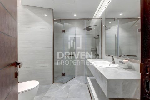 Apartment in Business Bay, Dubai, UAE 2 bedrooms, 125.98 sq.m. № 743683 - photo 9