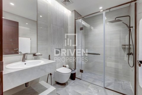 Apartment in Business Bay, Dubai, UAE 2 bedrooms, 125.98 sq.m. № 743683 - photo 10