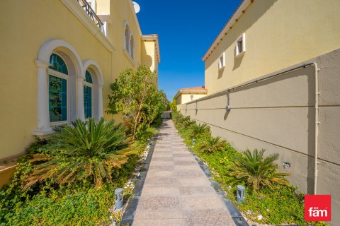 Vila di Jumeirah Park, Dubai, UEA 5 kamar tidur, 740 m2 nomor 659301 - foto 17