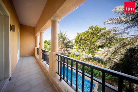 Villa en alquiler en Dubai, EAU 5 dormitorios, 570.8 m2 № 661579 - foto 10