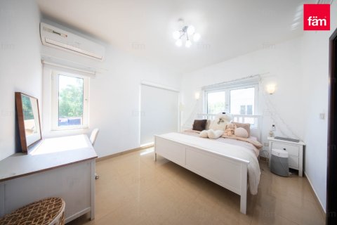 Villa en alquiler en Dubai, EAU 5 dormitorios, 570.8 m2 № 661579 - foto 12