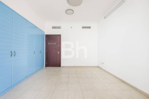 Apartmen di Jumeirah Lake Towers, Dubai, UAE 2 bilik tidur, 151 meter persegi № 643112 - foto 7