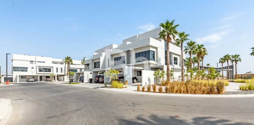 Townhouse sa Dubai Land, UAE 3 silid-tulugan, 291 sq.m. № 643116