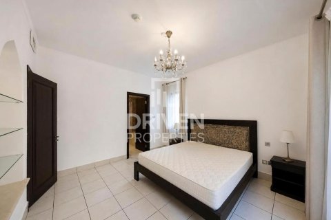 Apartamento para arrendamento em Downtown Dubai (Downtown Burj Dubai), Dubai, EAU 2 quartos, 201.04 m2 № 768404 - foto 12
