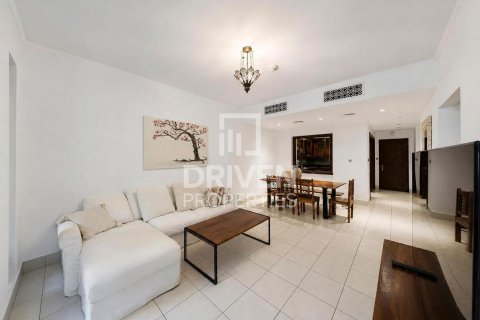 Apartamento para arrendamento em Downtown Dubai (Downtown Burj Dubai), Dubai, EAU 2 quartos, 201.04 m2 № 768404 - foto 3
