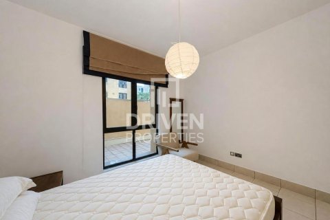 Apartamento para arrendamento em Downtown Dubai (Downtown Burj Dubai), Dubai, EAU 2 quartos, 201.04 m2 № 768404 - foto 13