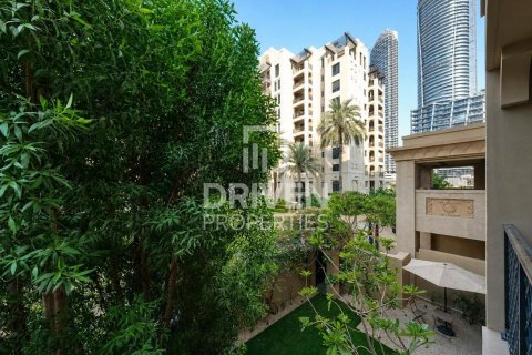 Apartamento para arrendamento em Downtown Dubai (Downtown Burj Dubai), Dubai, EAU 2 quartos, 201.04 m2 № 768404 - foto 24