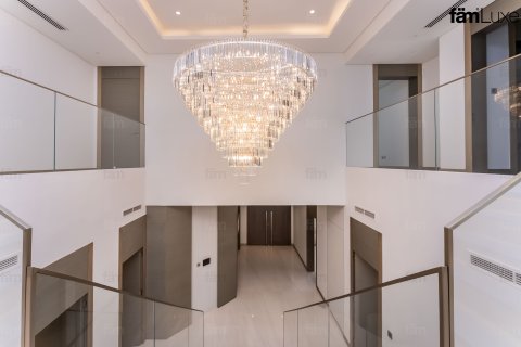 Villa in Dubai, UAE 5 bedrooms, 522.6 sq.m. № 712925 - photo 18