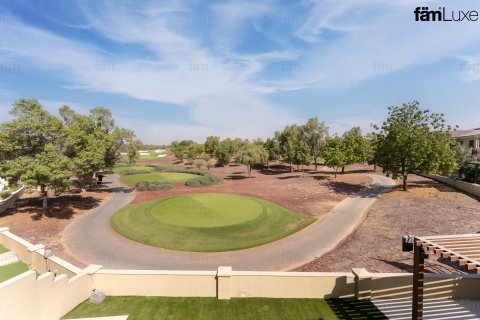 Villa in Dubai, UAE 5 bedrooms, 522.6 sq.m. № 712925 - photo 30