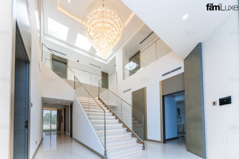 Villa in Dubai, UAE 5 bedrooms, 522.6 sq.m. № 712925 - photo 4
