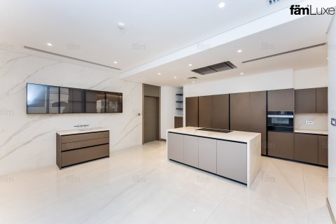 Villa in Dubai, UAE 5 bedrooms, 522.6 sq.m. № 712925 - photo 13