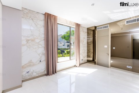 Villa in Dubai, UAE 5 bedrooms, 522.6 sq.m. № 712925 - photo 29