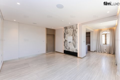 Villa in Dubai, UAE 5 bedrooms, 522.6 sq.m. № 712925 - photo 8