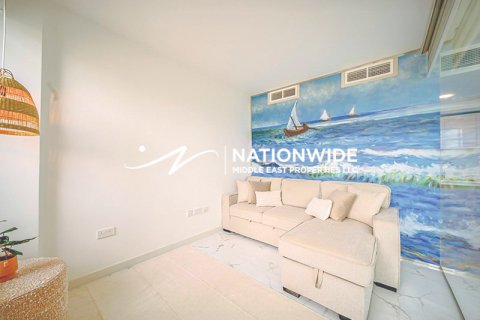 Abu Dhabi, BAE’de satılık duplex 3 yatak odası, 162 m² No 686365 - fotoğraf 2