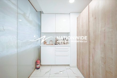 Abu Dhabi, BAE’de satılık duplex 3 yatak odası, 162 m² No 686365 - fotoğraf 7