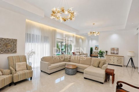 Vila di The Villa, Dubai, UAE 6 bilik tidur, 1332.04 meter persegi № 761727 - foto 4