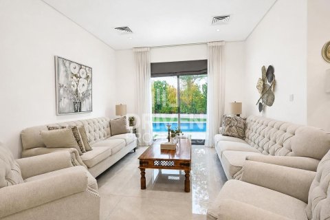Vila di The Villa, Dubai, UAE 6 bilik tidur, 1332.04 meter persegi № 761727 - foto 6